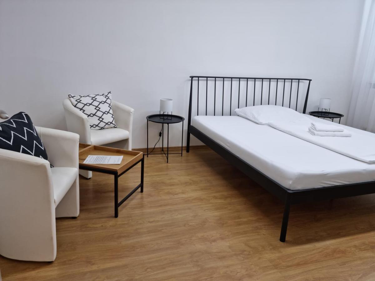Bed and Breakfast Stara Posta Свидник Экстерьер фото